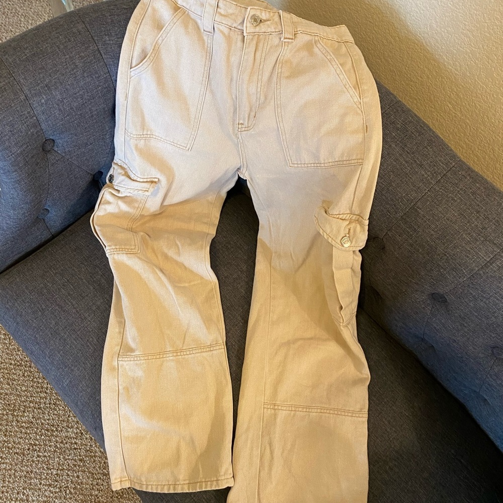 SHEIN Women's Tan Cargo Jeans